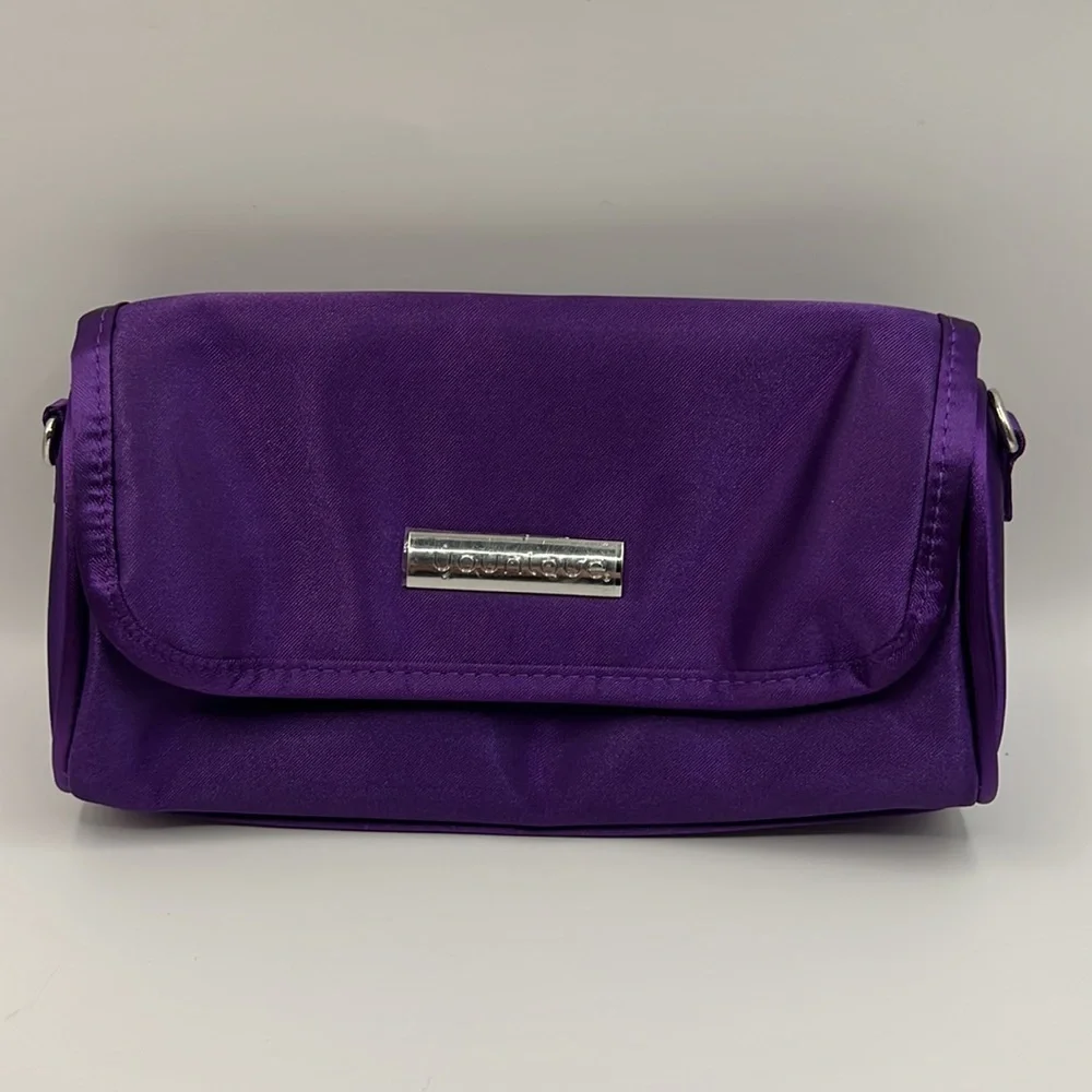 Younique crossbody purse with shoulder chain-New in packaging